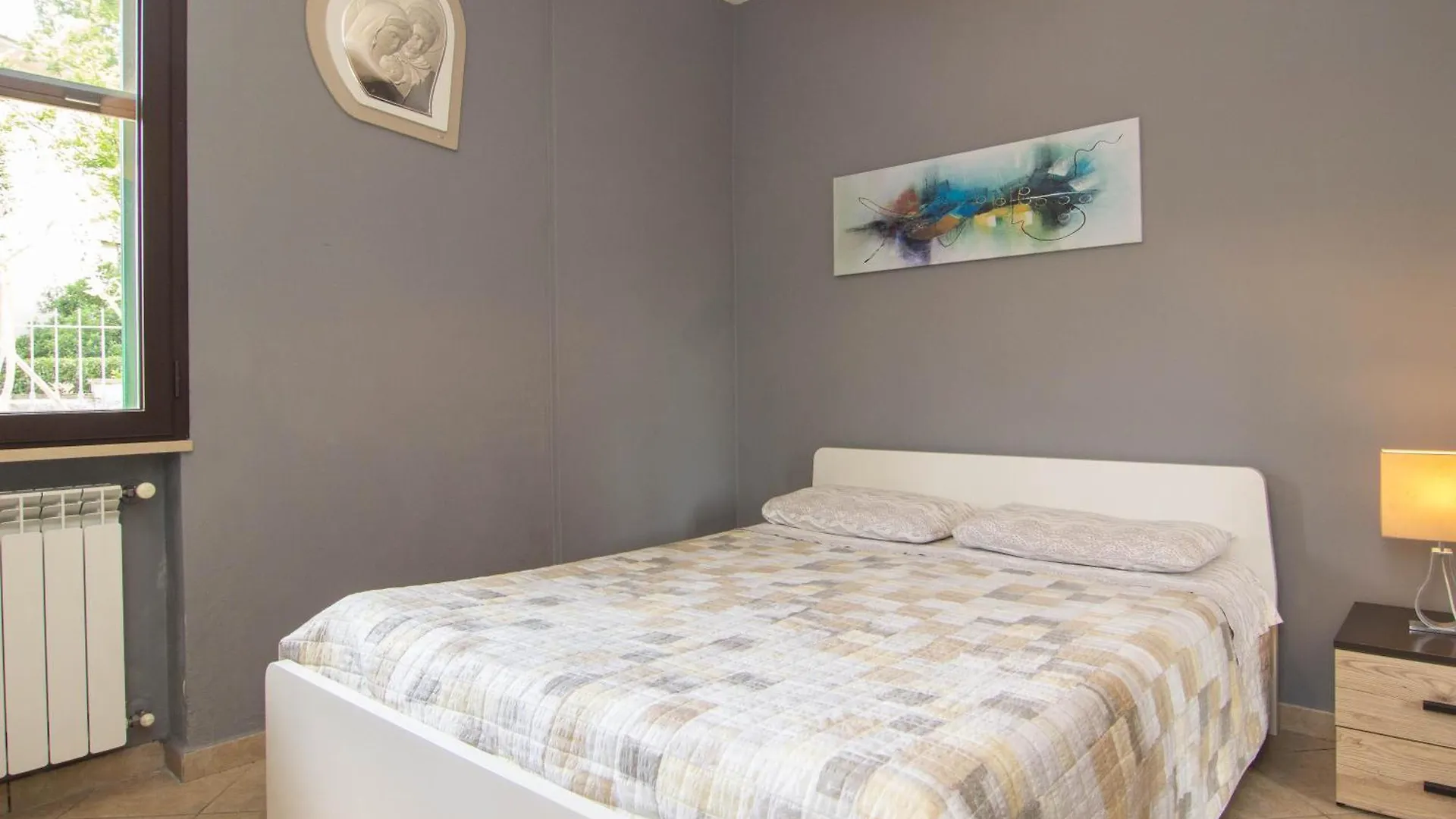 Appartamento In Stile Minimale 폰테데라